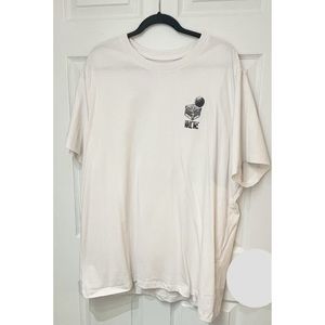 NWOT NIKE MENS BASKETBALL T-SHIRT XXL